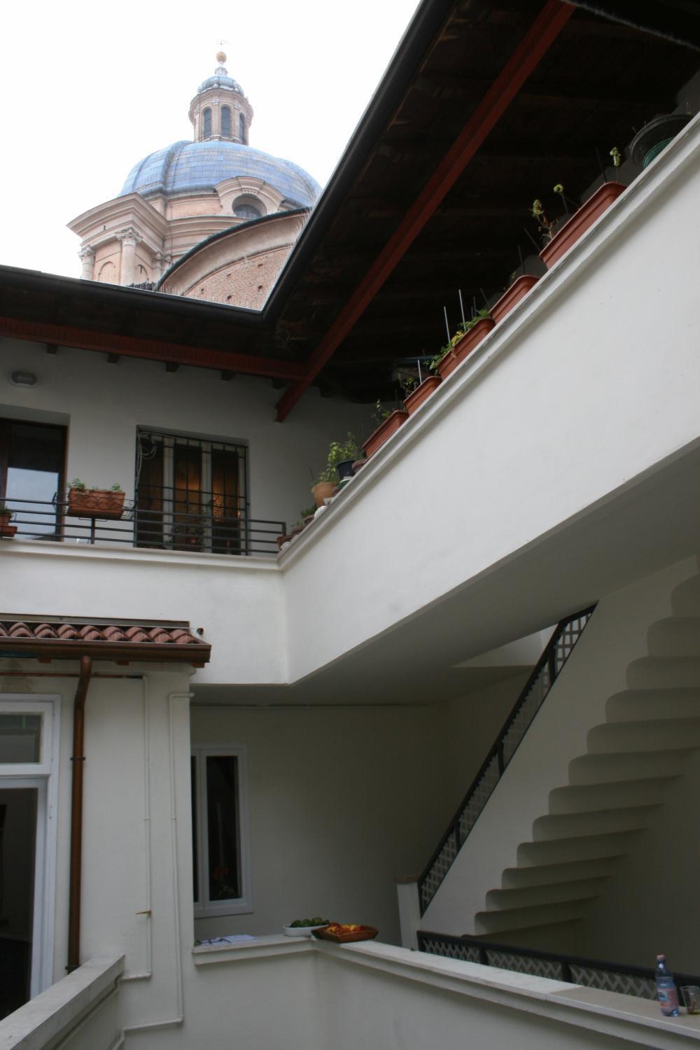 Апарт отель Agora Residenza Мантуя Экстерьер фото